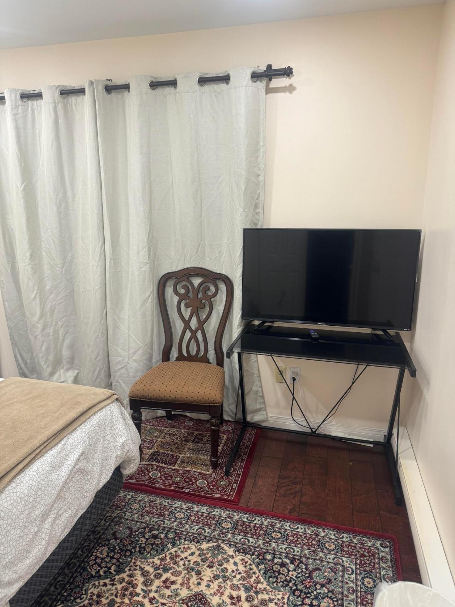 Comfortable Guest Home Near Downtown Vancouver & Sights & Stores Экстерьер фото